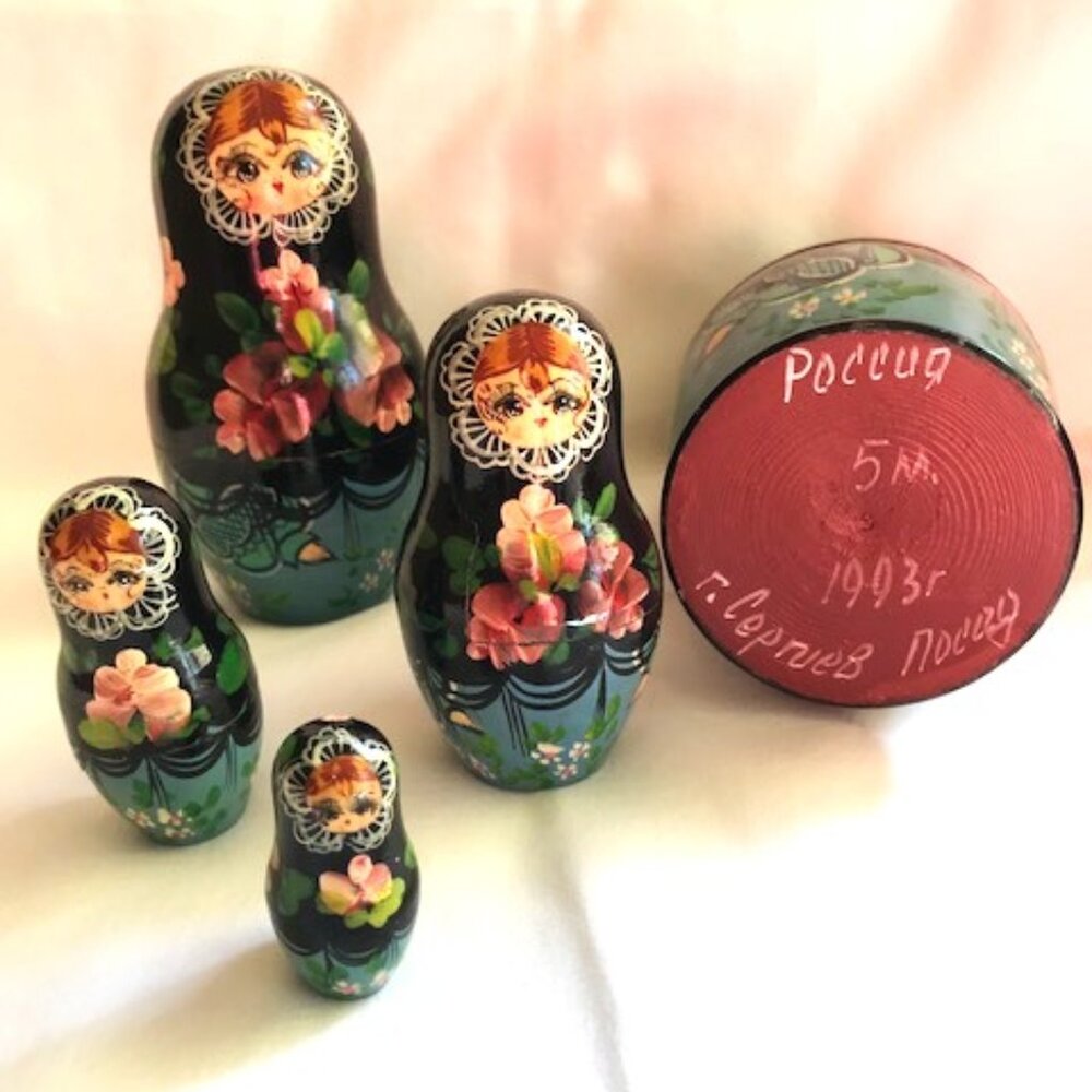 Russian Matryoshka Dolls set of five